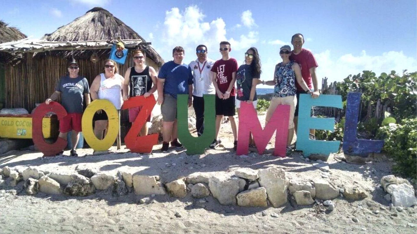 Cozumel Highlights - Private XL Van Tour (up to 10 people) image