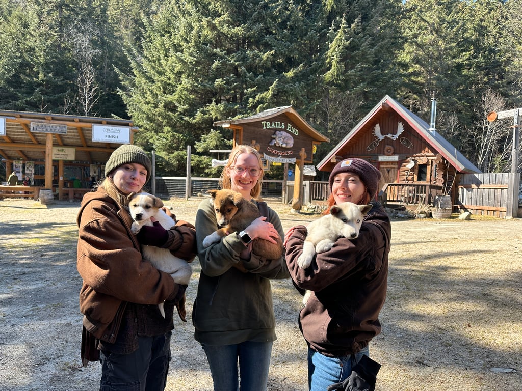 Gold Panning & Musher’s Camp Tour Image 7