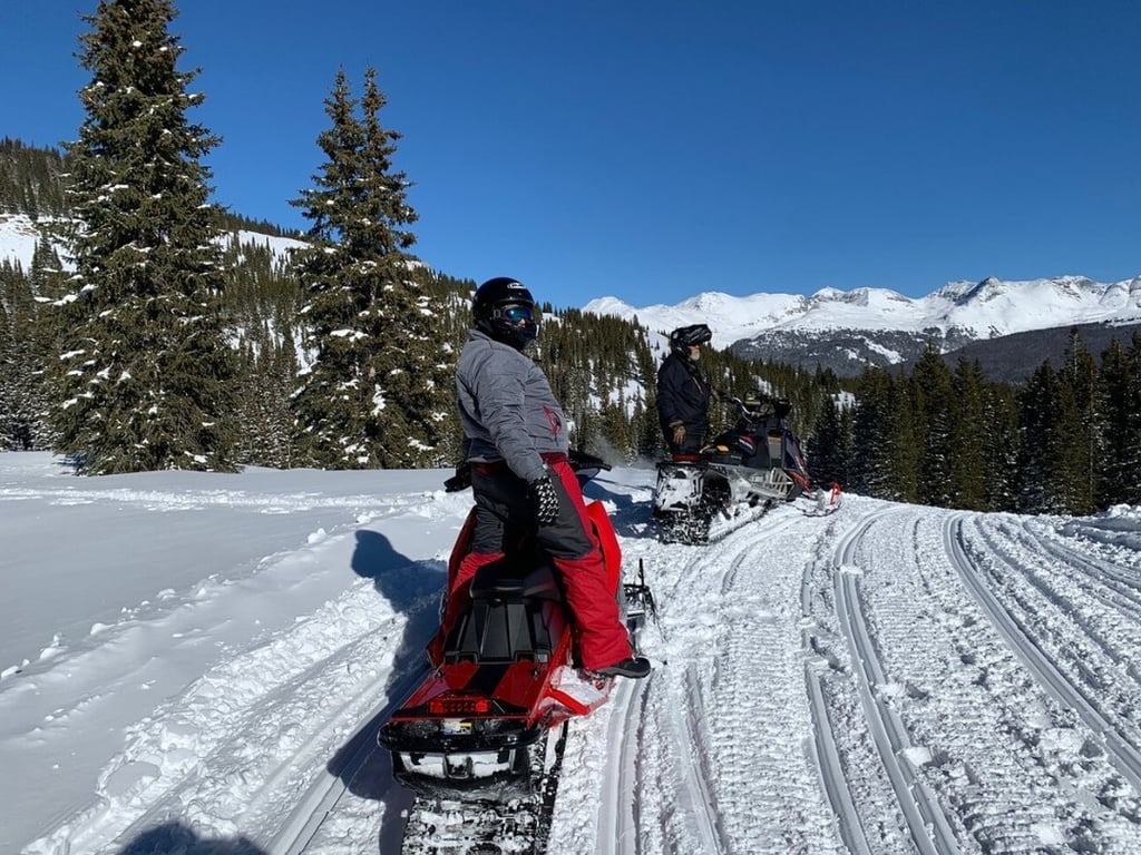 2-Hour Guided Snowmobile Near Durango & Silverton Tour Image 4