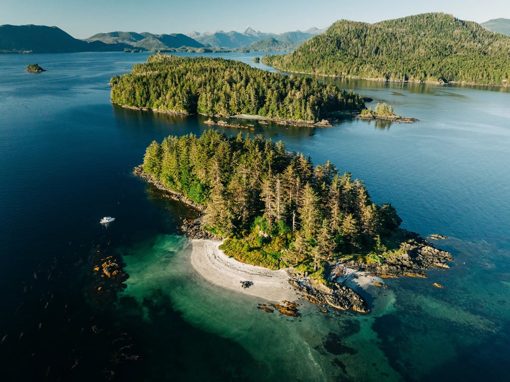 Private Islands of Wonder Remote Island & Wildlife Boat Adventure Tour Image 2