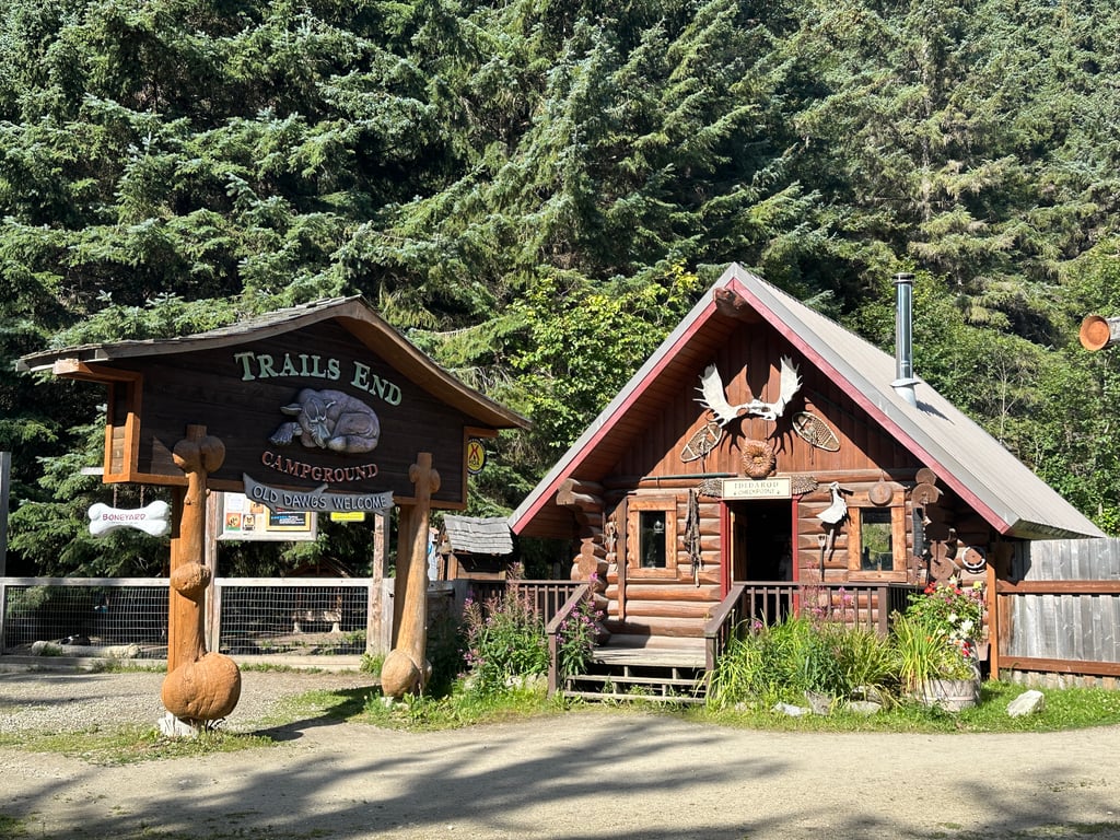 Gold Panning & Musher’s Camp Tour Image 1