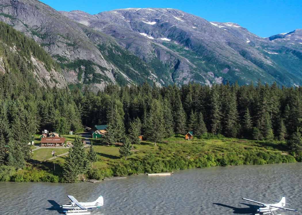 Taku Glacier Lodge Feast & 5-Glacier Seaplane Discovery Tour Image 6