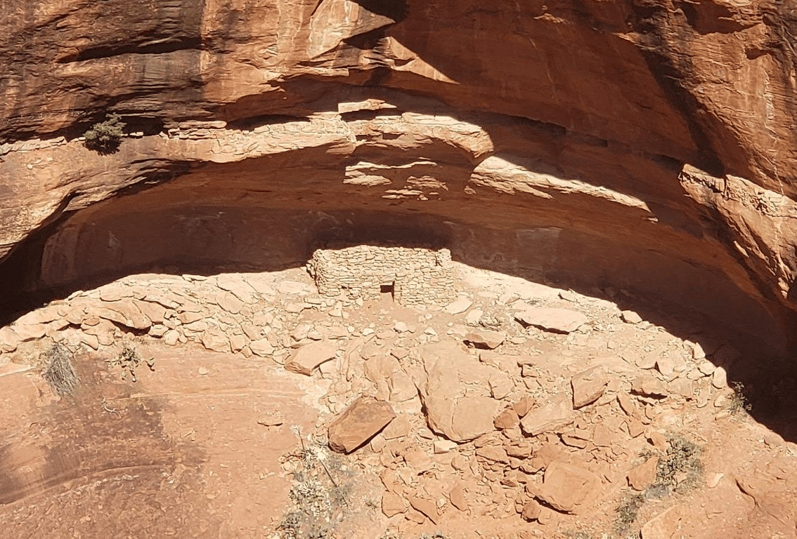 Shared Helicopter Tour- 45 Minute Sedona Wilderness Aerial Experience (Up to 6) Tour Image 2