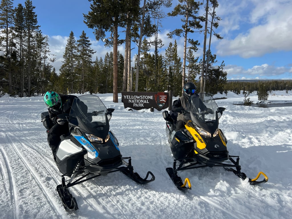 Yellowstone Old Faithful Snowmobile Tour Image 3