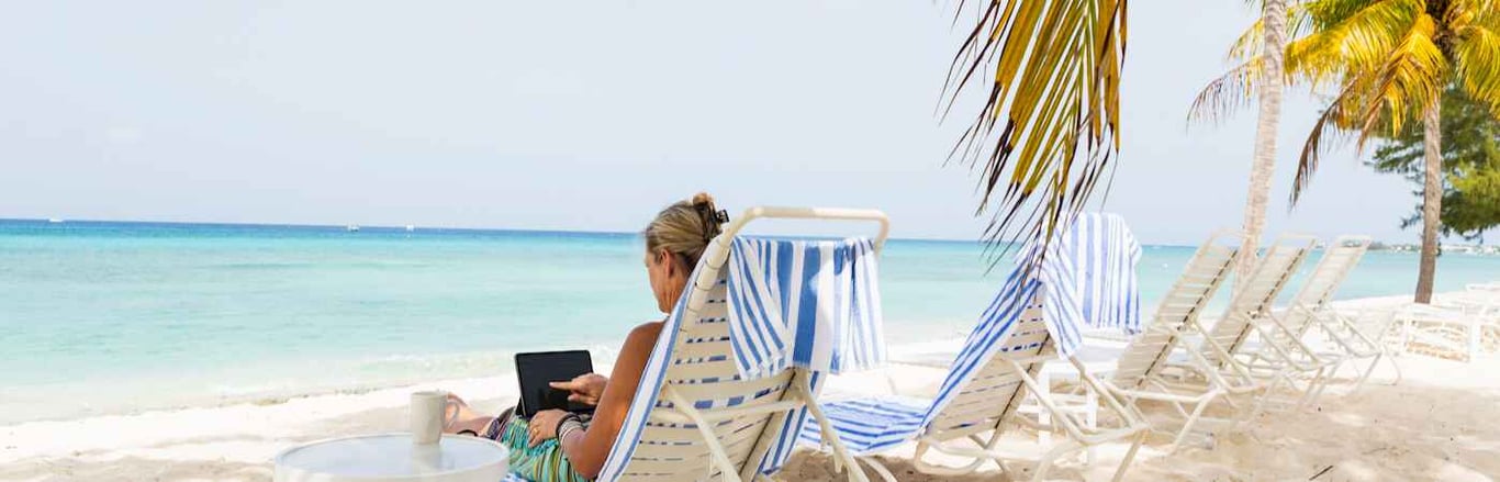 When to Visit Cayman Islands image