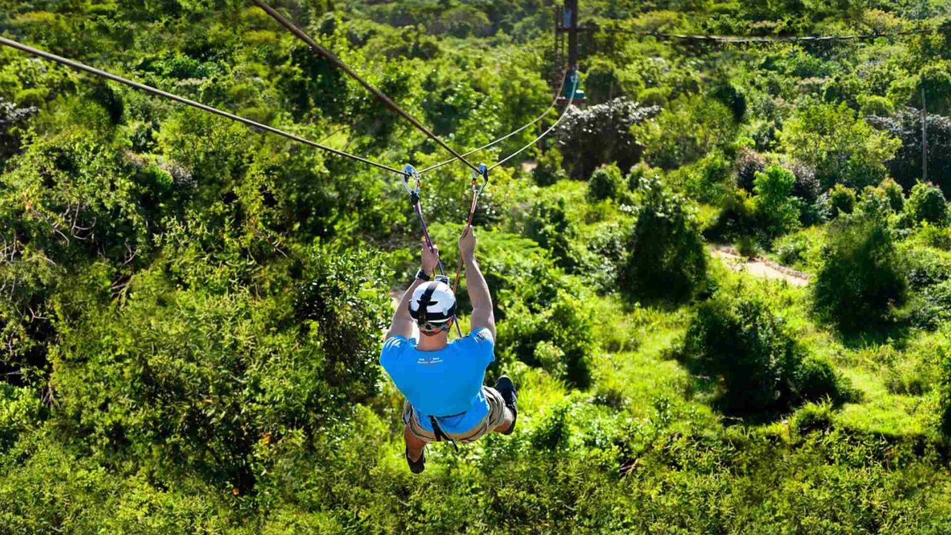 Splash Of Emotions & Zip Line Tour Tour Image 8