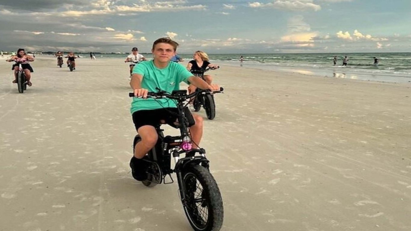 Bike in Costa Maya image