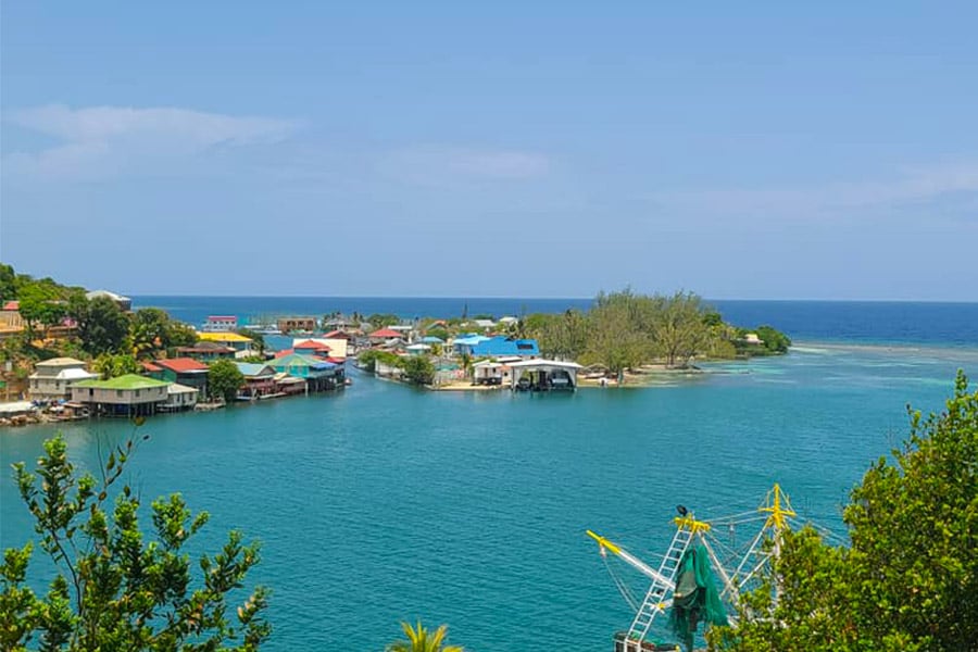 Roatan Travel Guide