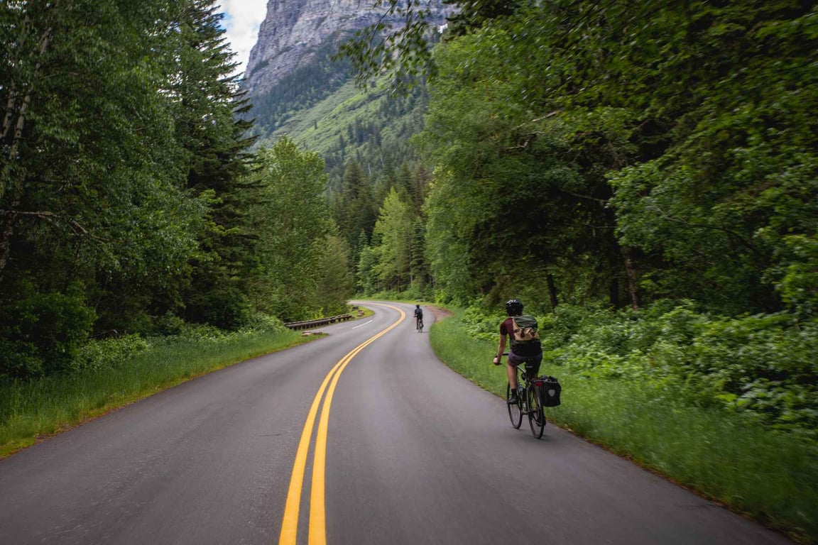 Private E-Bike Shuttle Going-to-the-Sun Road Tour Image 6