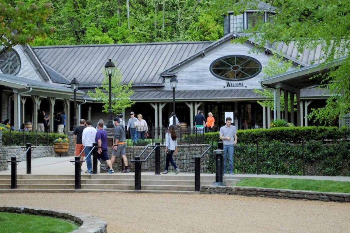 Jack Daniel's Distillery Tour From Nashville Tour Image 4