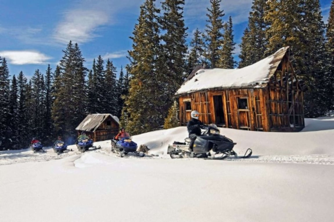 2 Hour Guided Snowmobile Tour Alta Lakes Tour Image 8