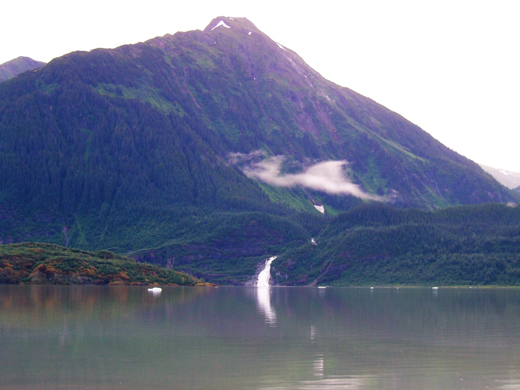 A kayaker kayaks in Alaska on July 12, 2017- Yay! review image 2
