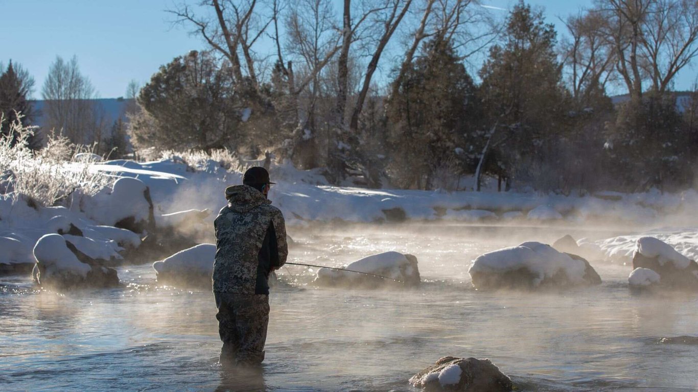 Winter Fly Fishing The Uncompahgre - Half Day image