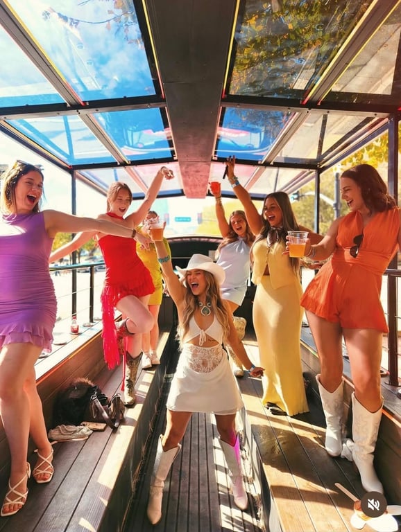 Nashville's Honky Tonk Party Express | Afternoon & Evening Party Bus Tour Image 2
