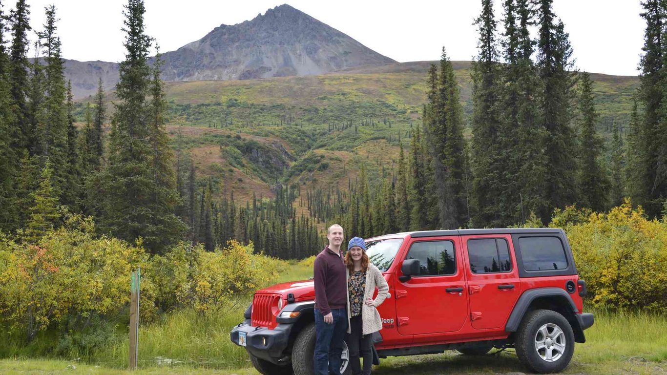 Denali Highway Jeep Excursion Tour Image 9