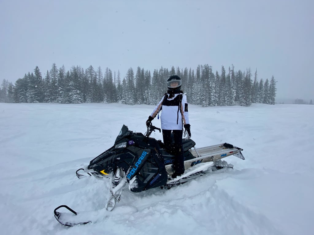Yellowstone Old Faithful Snowmobile Tour Image 11
