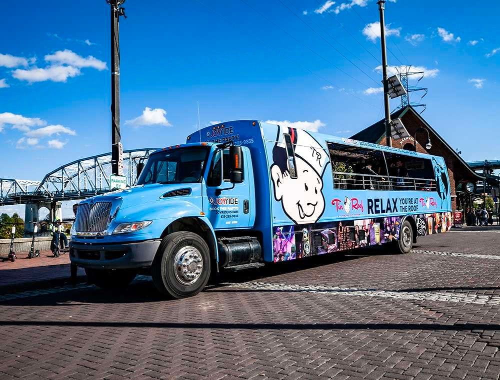 Nashville Party Bus with Bartender & DJ Tour Image 8