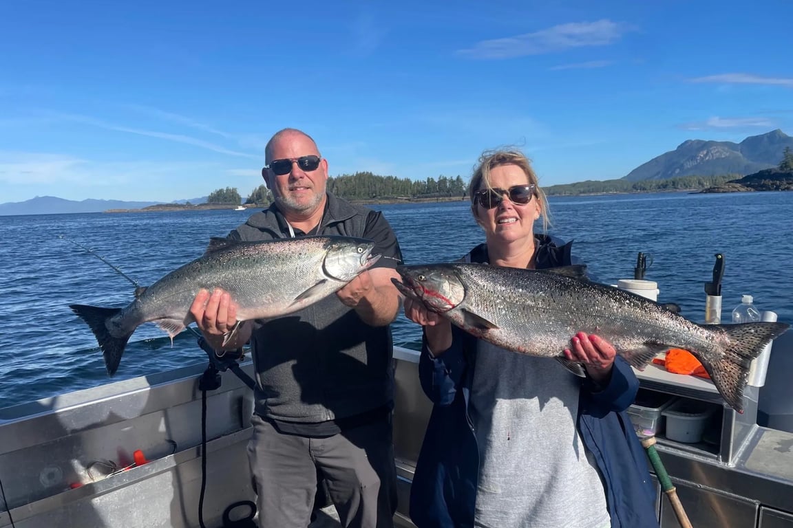 Salmon Fishing Charter Tour Image 2