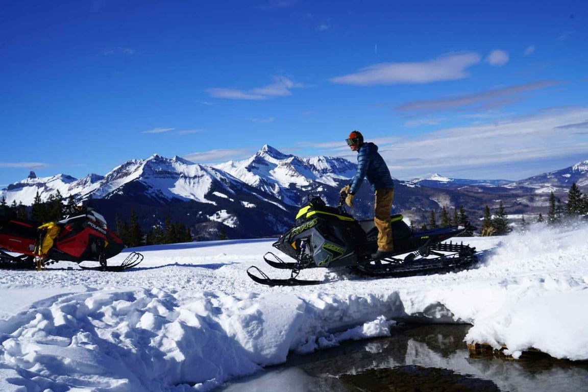 2 Hour Guided Snowmobile Tour Alta Lakes Tour Image 4