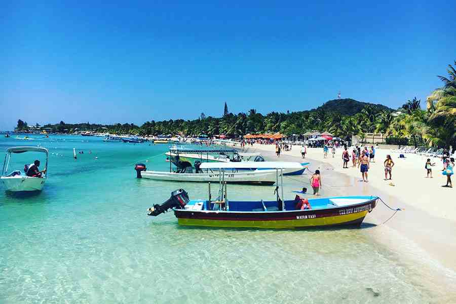 Roatan Travel Guide