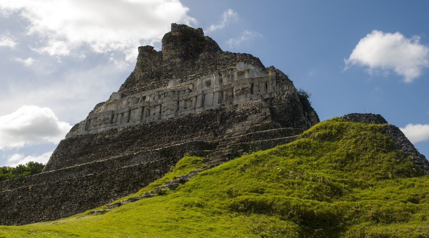 A Cruisers Guide to Belize’s Mayan Ruins