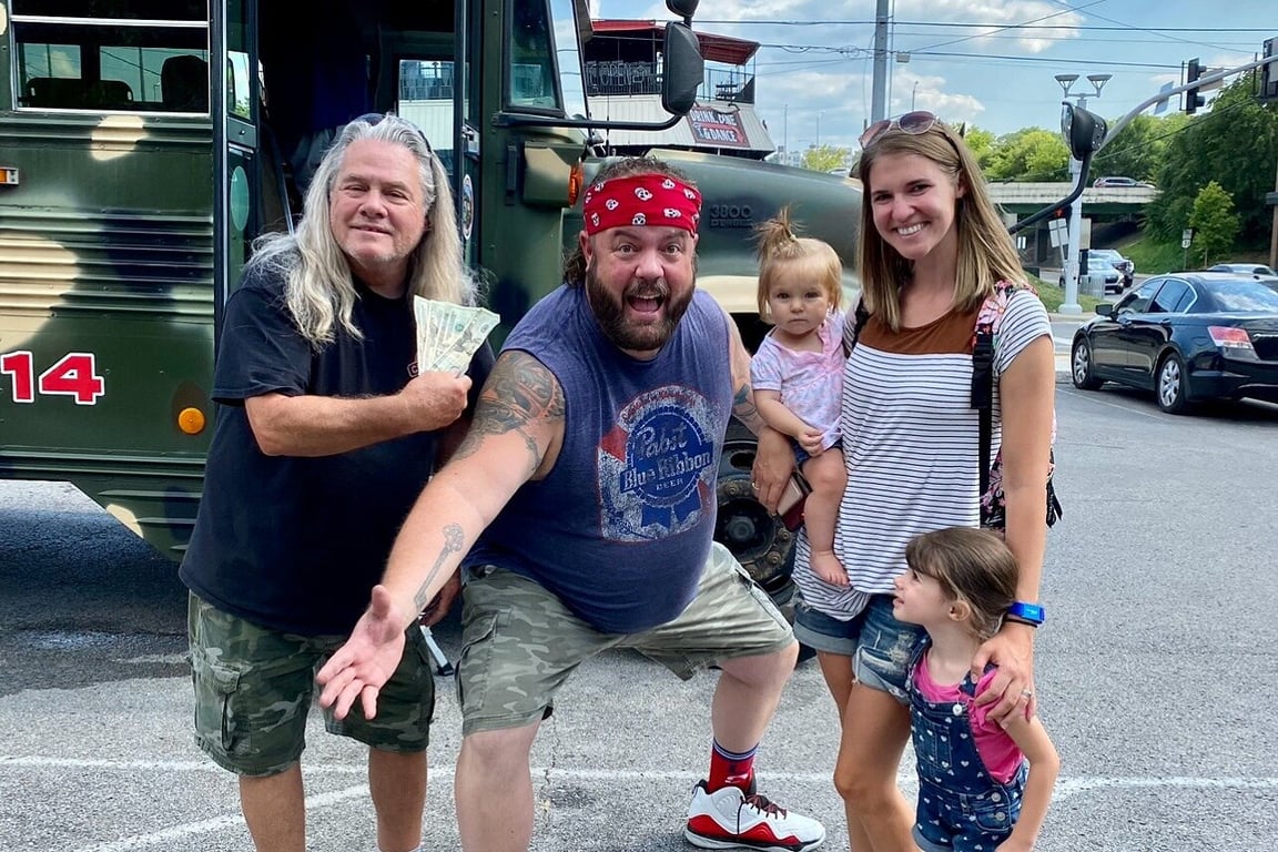 Nashville Redneck Comedy Bus Tour Tour Image 10